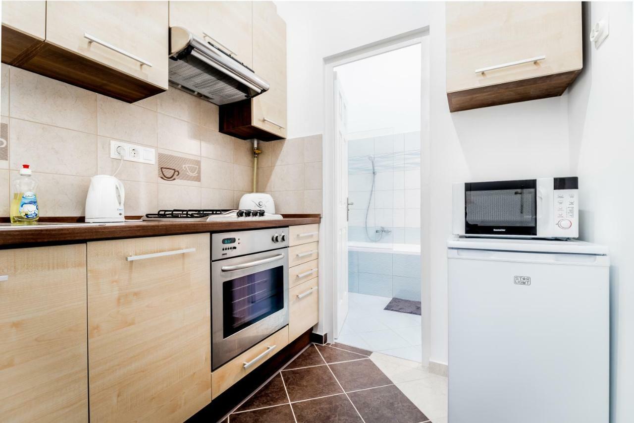 Bpr Turquoise Simplicity Apartment Budapest Esterno foto