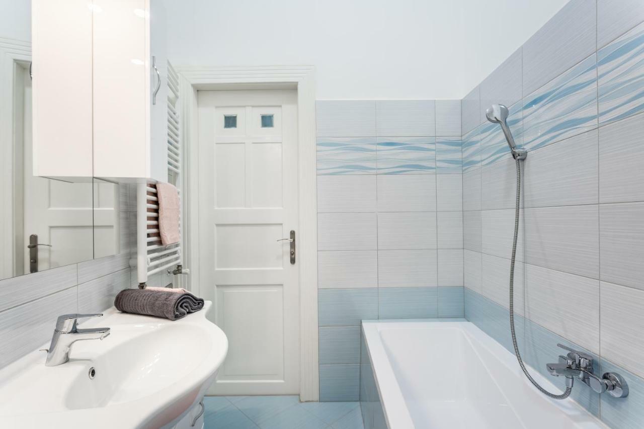 Bpr Turquoise Simplicity Apartment Budapest Esterno foto